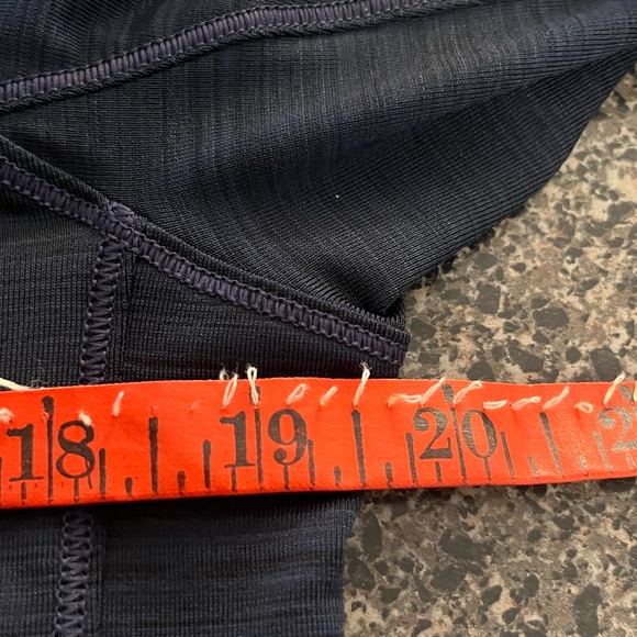 NWT Athlete Pacifica Shores Coverup Navy Small Quarter Zip Side Pockets Hood - Picture 12 of 16